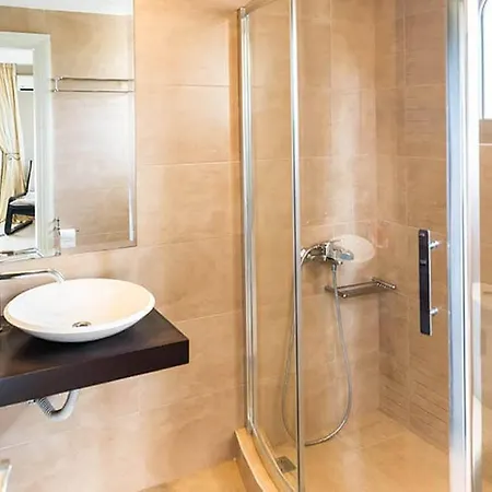 Coco Palm Lägenhetshotell 3*