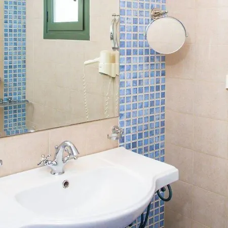 Coco Palm Aparthotel 3*
